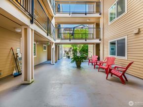 6910 California Avenue SW 14, Seattle WA 98136