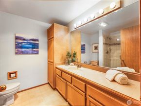 6910 California Avenue SW 14, Seattle WA 98136