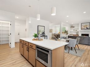 10675 SE 170th Place, Renton WA 98055