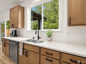 10675 SE 170th Place, Renton WA 98055