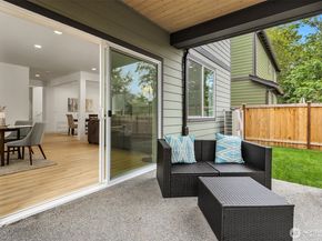 10675 SE 170th Place, Renton WA 98055