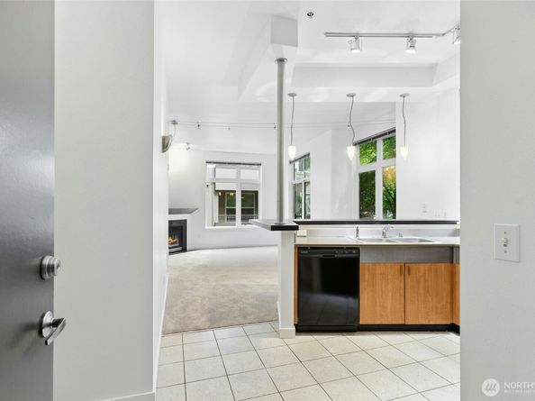 521 7th Avenue 207, Kirkland WA 98033