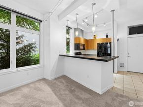 521 7th Avenue 207, Kirkland WA 98033