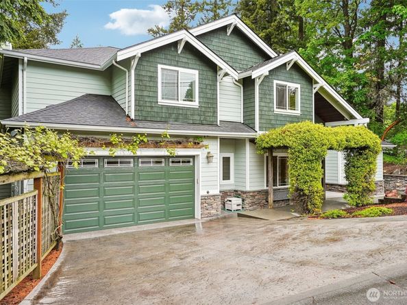 13128 SE Newport Way, Bellevue WA 98006