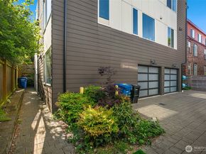 2127 2nd Avenue N, Seattle WA 98109