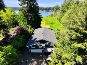 17353 191st Avenue NE, Woodinville WA 98072