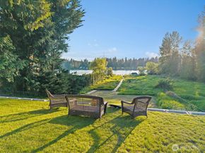 17353 191st Avenue NE, Woodinville WA 98072