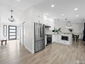 15932 SE 166th Place, Renton WA 98058