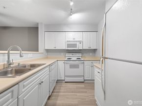 15150 140th Way SE H103, Renton WA 98058