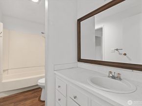 10015 NE 123rd Street GA, Kirkland WA 98034