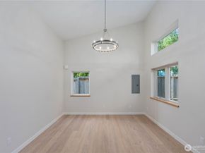 8623 30th Avenue SW, Seattle WA 98126