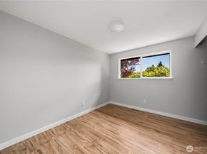 9437 NE 126th Place, Kirkland WA 98034