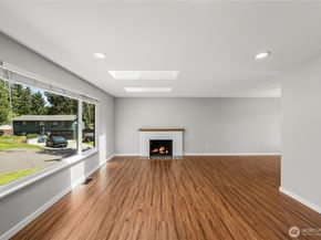 9437 NE 126th Place, Kirkland WA 98034