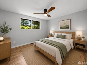 9437 NE 126th Place, Kirkland WA 98034