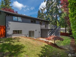 9437 NE 126th Place, Kirkland WA 98034