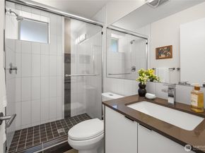 1919 A 9th Avenue W, Seattle WA 98119