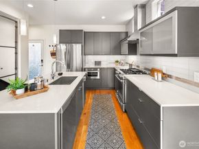 1919 A 9th Avenue W, Seattle WA 98119