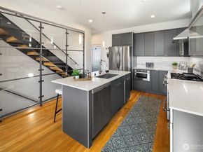 1919 A 9th Avenue W, Seattle WA 98119