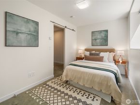 1919 A 9th Avenue W, Seattle WA 98119
