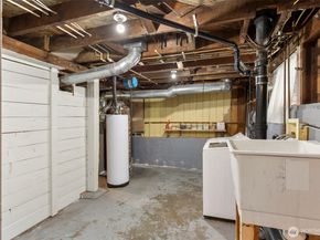 1114 Marguerite Avenue, Bremerton WA 98337