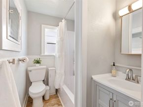 1114 Marguerite Avenue, Bremerton WA 98337
