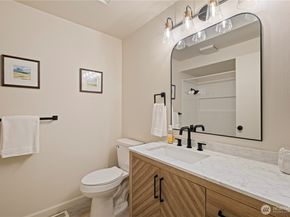 17534 161st Avenue SE, Renton WA 98058