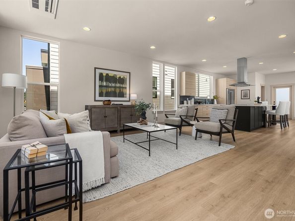 4108 30th Avenue S 7, Seattle WA 98108