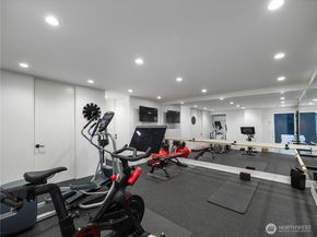 3310 E Laurelhurst Drive NE, Seattle WA 98105