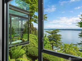 3310 E Laurelhurst Drive NE, Seattle WA 98105