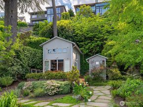 3310 E Laurelhurst Drive NE, Seattle WA 98105
