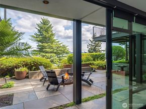 3310 E Laurelhurst Drive NE, Seattle WA 98105
