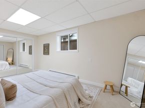 7727 27th Avenue NW, Seattle WA 98117