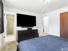 35803 13th Avenue SW, Federal Way WA 98023