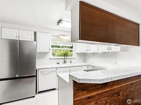 35803 13th Avenue SW, Federal Way WA 98023