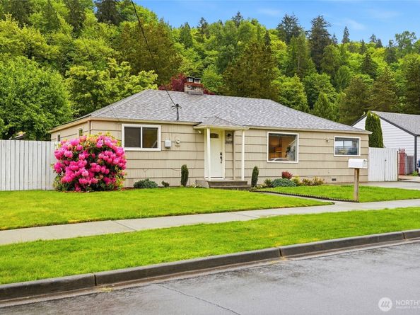 3608 SE 5th Place, Renton WA 98058