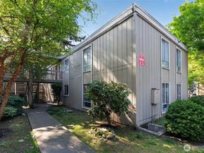 4813 180th Street SW C108, Lynnwood WA 98037