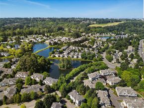 5916 S 232nd Court 32, Kent WA 98032