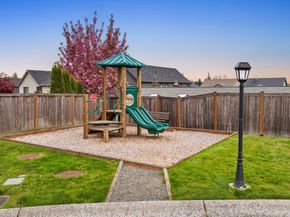 20420 5th Avenue W, Lynnwood WA 98036