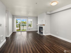 1818 18th Avenue 204, Seattle WA 98122
