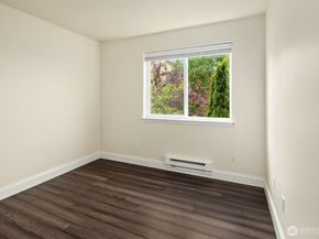 1818 18th Avenue 204, Seattle WA 98122