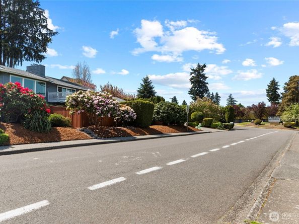 1029 S 289th Street, Federal Way WA 98003