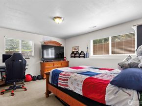 1029 S 289th Street, Federal Way WA 98003