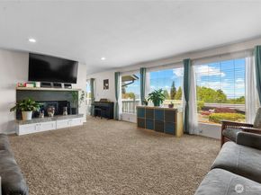1029 S 289th Street, Federal Way WA 98003
