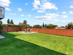 1029 S 289th Street, Federal Way WA 98003