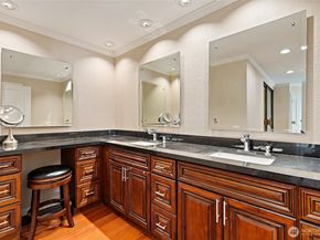 1919 SW Cove Point Road, Burien WA 98146