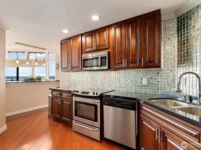 1919 SW Cove Point Road, Burien WA 98146