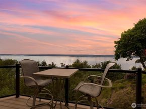 1919 SW Cove Point Road, Burien WA 98146