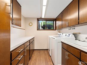 1919 SW Cove Point Road, Burien WA 98146