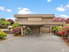 1919 SW Cove Point Road, Burien WA 98146
