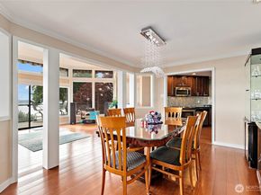 1919 SW Cove Point Road, Burien WA 98146